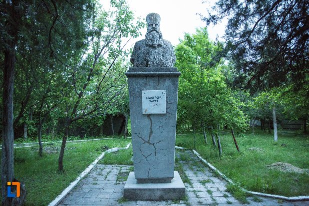 bustul-lui-radu-sapca-din-corabia-judetul-olt.jpg
