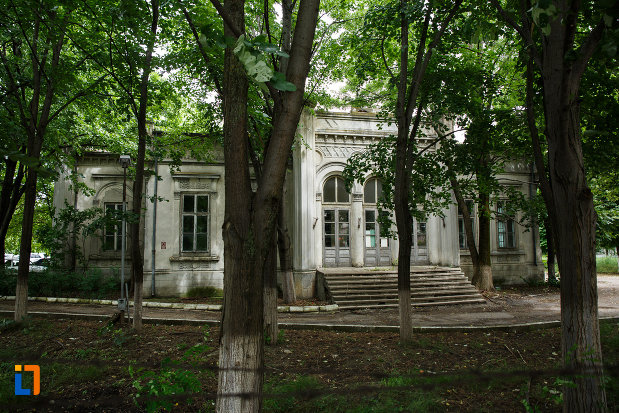 casa-apostoleanu-1873-din-focsani-judetul-vrancea.jpg