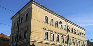 casa-cu-lacat-din-arad