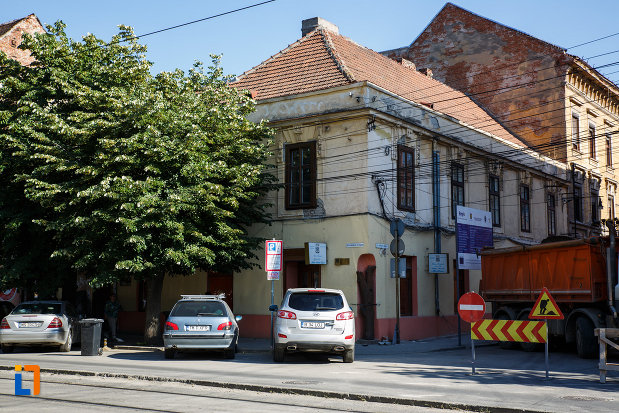 casa-cu-pomul-breslelor-din-timisoara-judetul-timis.jpg