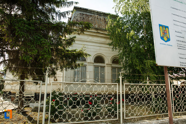 casa-cureteanu-din-odobesti-judetul-vrancea.jpg