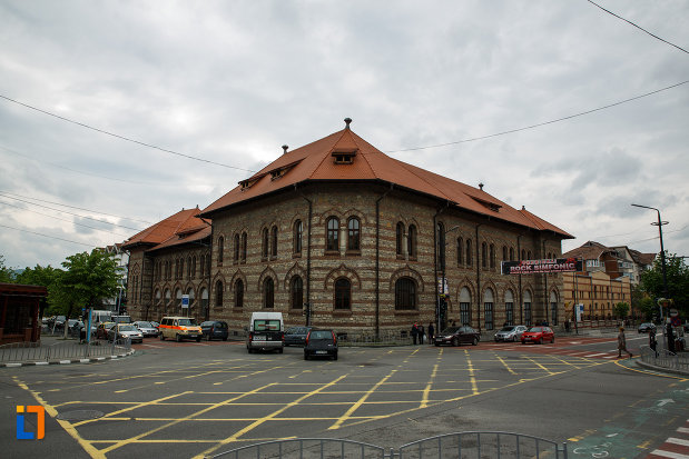 casa-de-cultura-a-sindicatelor-din-ramnicu-valcea-judetul-valcea.jpg