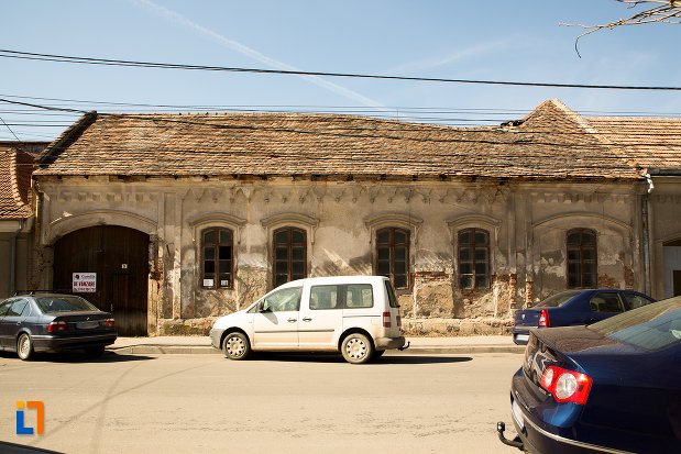 casa-de-la-nr-9-din-ansamblul-urban-str-teilor-din-alba-iulia-judetul-alba.jpg