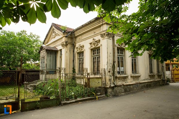 casa-de-pe-b-dul-garii-nr-14-din-buzau-judetul-buzau.jpg