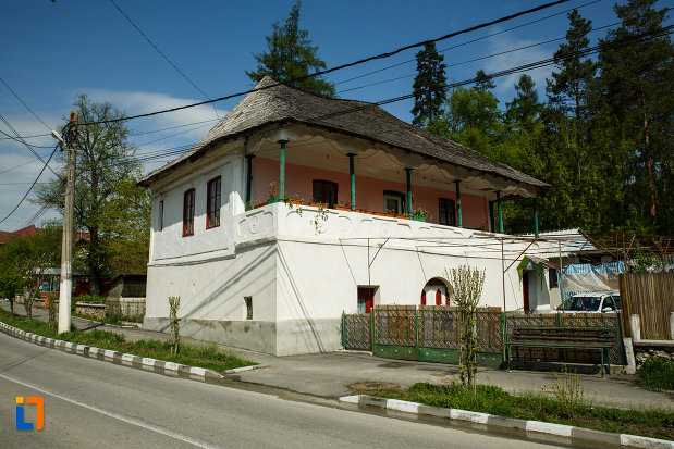 casa-ghivercea-din-ocnele-mari-judetul-valcea.jpg