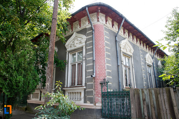 casa-mamut-1899-din-rosiorii-de-vede-judetul-teleorman.jpg