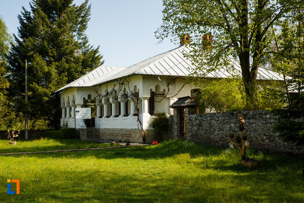 casa-memoriala-i-g-duca-din-maldarasti-judetul-valcea.jpg