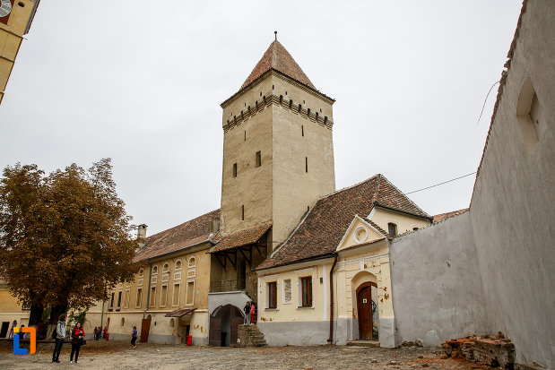 casa-natala-a-lui-stephan-ludwig-roth-1796-din-medias-judetul-sibiu-din-departare.jpg