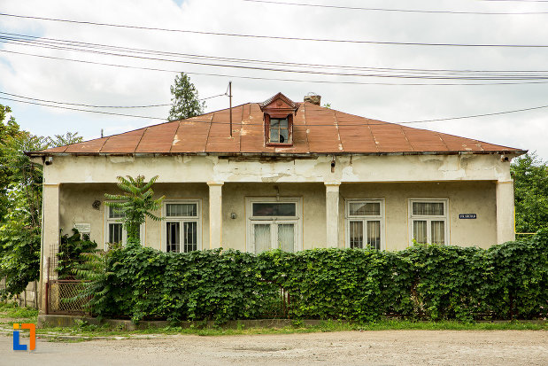 casa-natalia-negru-si-casa-calistrat-hogas-din-tecuci-judetul-galati.jpg