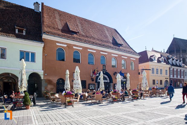 casa-negustorilor-din-brasov-judetul-brasov.jpg