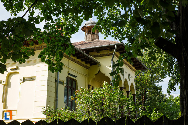 casa-pogorevici-din-odobesti-judetul-vrancea-vazuta-din-lateral.jpg