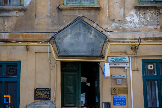 casa-printului-eugen-din-timisoara-judetul-timis-poza-cu-intrarea.jpg
