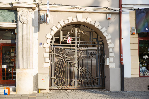 casa-steibel-din-targu-mures-judetul-mures-poarta-din-fier.jpg