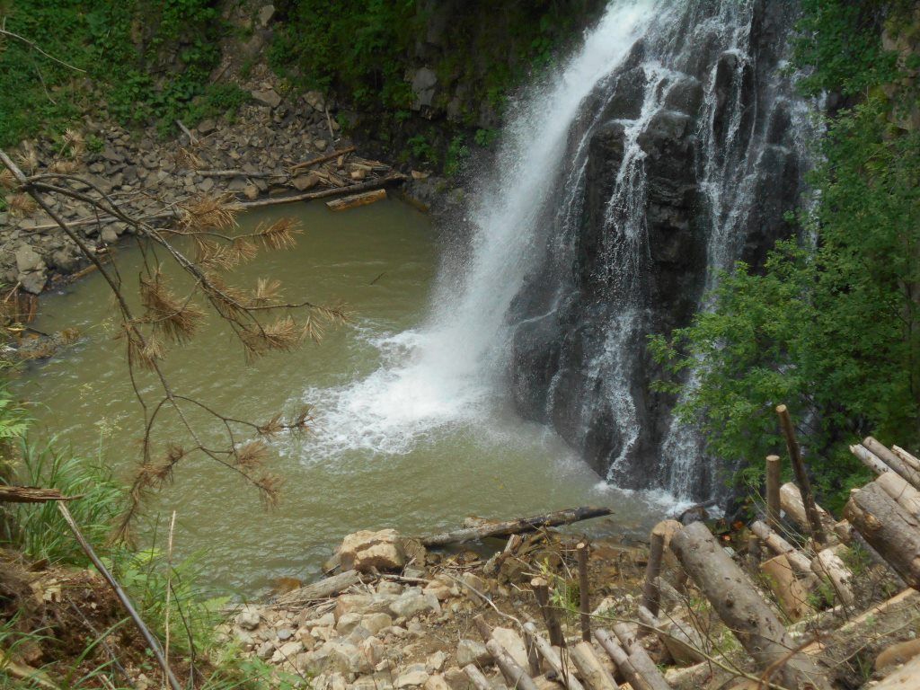 cascada bucias