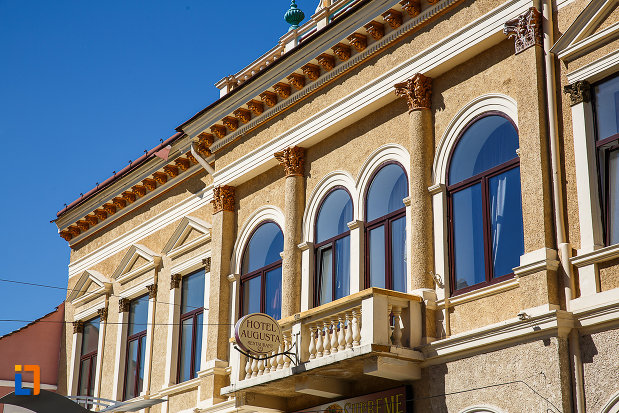 casina-romana-azi-hotel-augusta-din-orastie-judetul-hunedoara-poza-cu-partea-de-sus.jpg