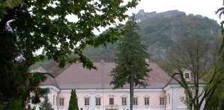 castelul-magna-curia-castelul-bethlen-din-deva-judetul-hunedoara