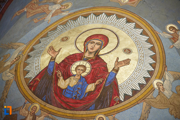 catedrala-ortodoxa-sf-arhangheli-mihail-si-gavril-din-orastie-judetul-hunedoara-fecioara-maria-si-pruncul-iisus.jpg