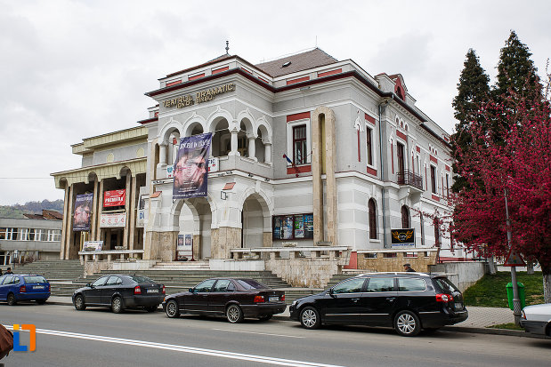 cazinoul-functionarilor-azi-teatrul-i-d-sarbu-din-petrosani-judetul-hunedoara.jpg
