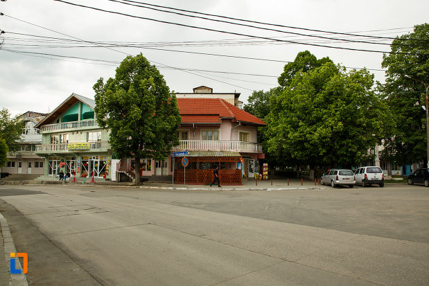 cladiri-simbolice-aflate-in-orasul-balcesti-judetul-valcea.jpg