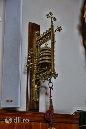 clopot-din-manastirea-franciscana-sf-anton-din-capleni-judetul-satu-mare.jpg