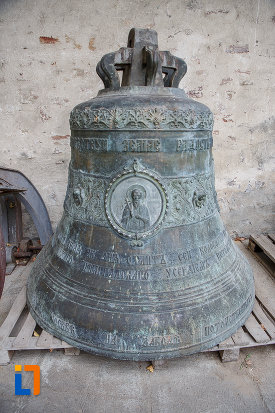 clopotul-de-la-manastirea-sf-ioan-cel-nou-din-suceava-judetul-suceava.jpg