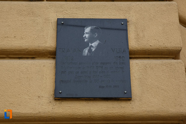 colegiul-natoinal-coriolan-bradiceanu-din-lugoj-judetul-timis-placuta-cu-omul-politic.jpg