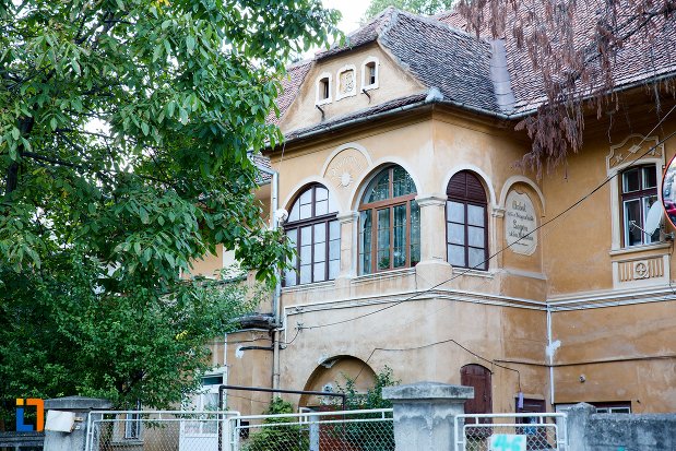 conacul-familiei-brancoveanu-prinzhaus-din-brasov-judetul-brasov.jpg