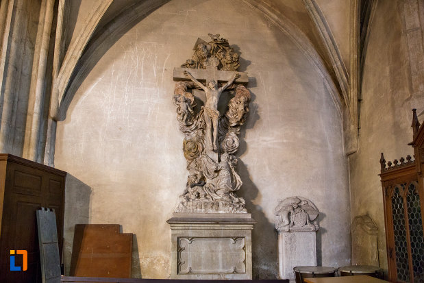 cruce-de-interior-biserica-sfantul-mihail-din-cluj-napoca-judetul-cluj.jpg