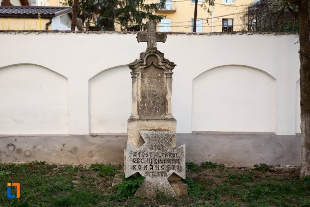 cruce-din-cimitirul-bisericii-grecesti-bunavestire-din-alba-iulia-judetul-alba.jpg