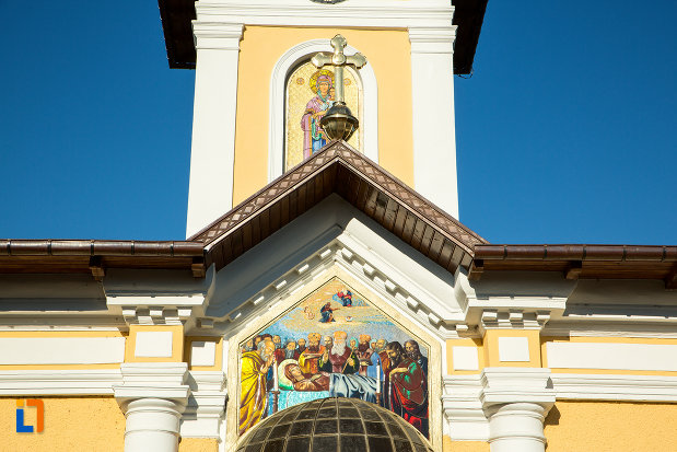 detalii-de-arhitectura-de-la-biserica-adormirea-maicii-domnului-sau-sf-nicodim-biserica-maioreasa-din-drobeta-turnu-severin-judetul-mehedinti.jpg