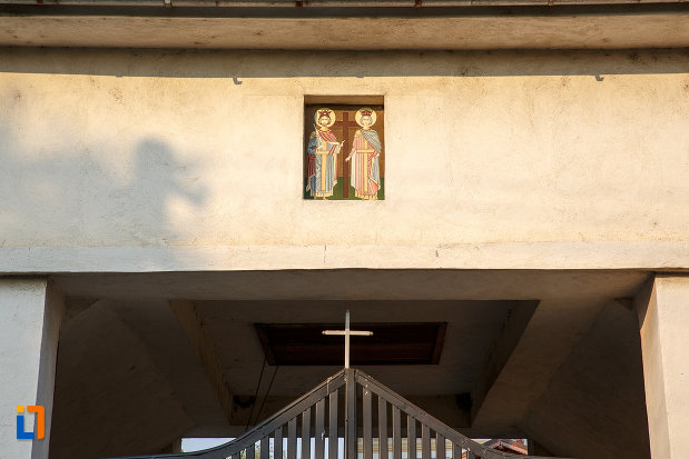 detalii-de-la-biserica-sf-imparati-serdareasa-1835-din-rosiorii-de-vede-judetul-teleorman.jpg