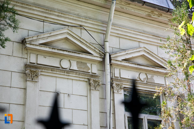 detalii-de-la-casa-ionel-anastasescu-din-rosiorii-de-vede-judetul-teleorman.jpg