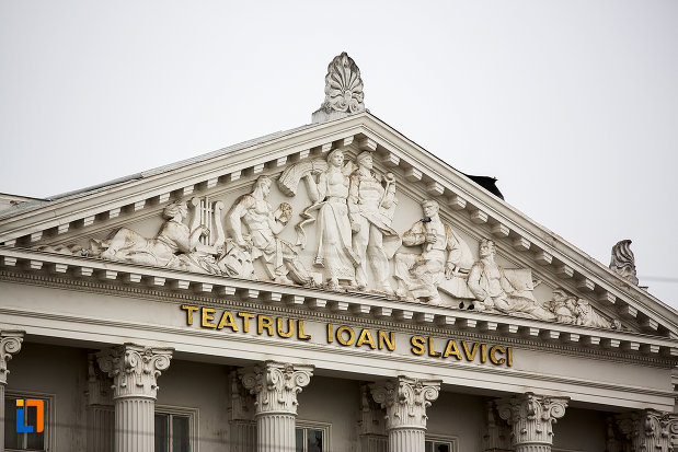 detalii-de-pe-teatrul-ioan-slavici-din-arad-judetul-arad.jpg