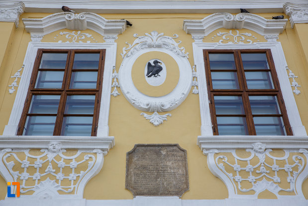 detalii-decorative-de-pe-palatul-toldalagi-1759-muzeu-de-etnografie-si-arta-populara-din-targu-mures-judetul-mures.jpg