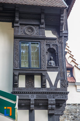 detalii-din-lemn-sculptat-vila-sipot-din-sinaia-judetul-prahova.jpg
