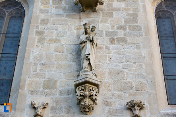 detalii-exterioare-biserica-romano-catolica-calvaria-din-cluj-napoca-judetul-cluj.jpg