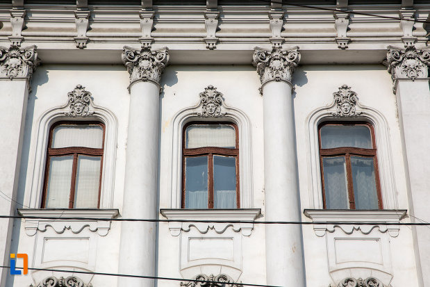 detalii-fatada-palatul-babos-din-cluj-napoca-judetul-cluj.jpg