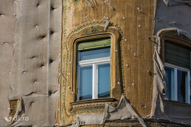 detalii-fatada-palatul-stern-din-oradea-judetul-bihor.jpg