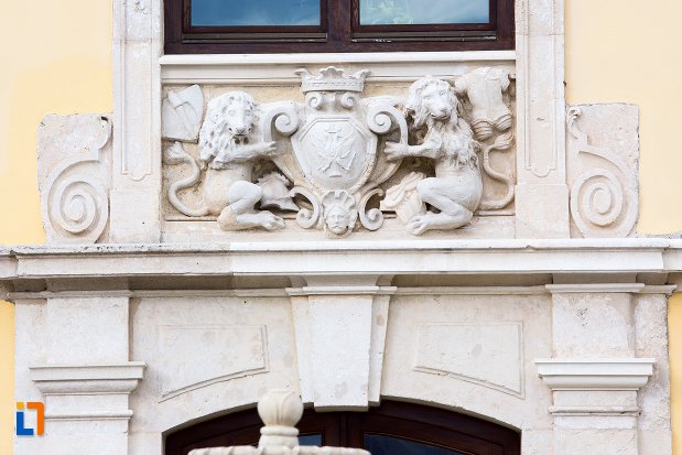 detaliu-decorativ-de-pe-palatul-apor-azi-universitatea-1-decembrie-rectorat-din-alba-iulia-judetul-arges.jpg