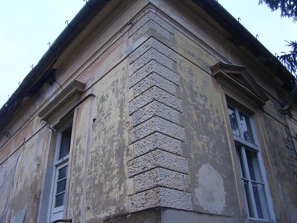 drumul-spre-castelul-zichy-din-diosig-judetul-bihor1111