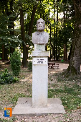 elie-radu-grupul-statuar-din-parcul-mihai-eminescu-din-botosani-judetul-botosani.jpg