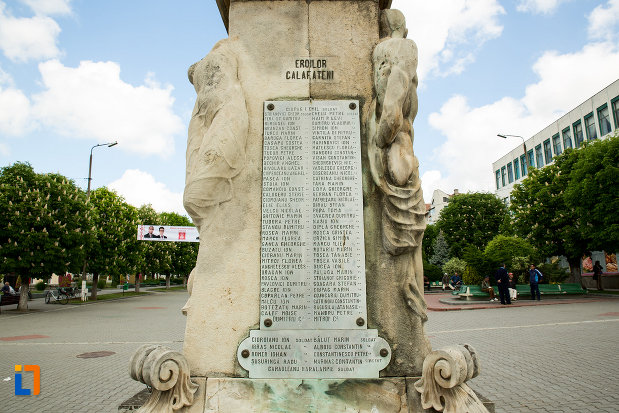 eroii-cazuti-inscrisi-pe-monumentul-eroilor-din-calafat-judetul-dolj.jpg