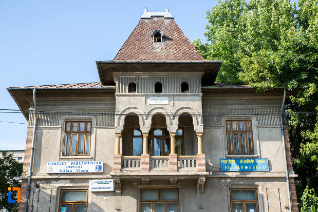 etajul-de-la-casa-ciubuc-fosta-primarie-din-gaesti-judetul-dambovita.jpg