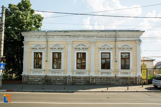 fatada-casa-seceleanu-azi-inspectoratul-scolar-din-buzau-judetul-buzau.jpg