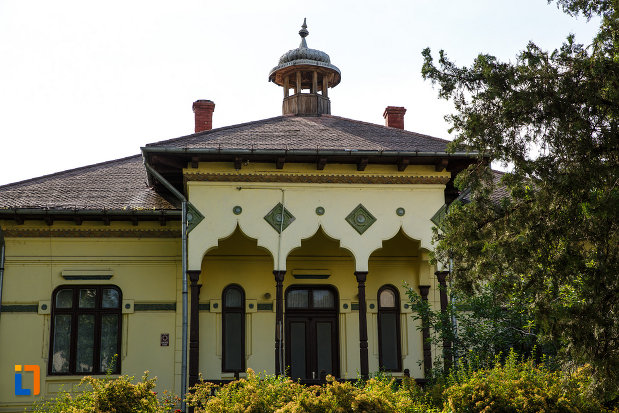 fatada-de-la-casa-pogorevici-din-odobesti-judetul-vrancea.jpg