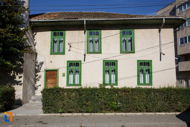 fatada-de-la-geamia-mahmud-yazici-din-isaccea-judetul-tulcea.jpg