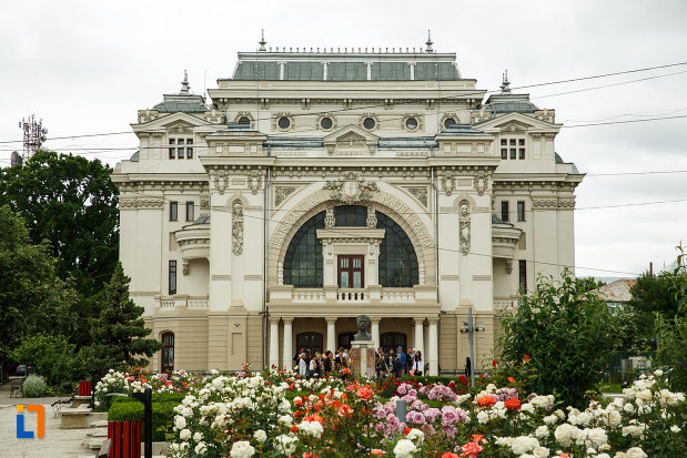 fatada-de-la-teatrul-mr-gh-pastia-din-focsani-judetul-vrancea.jpg