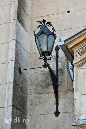 felinar-medieval-de-la-manastirea-franciscana-sf-anton-din-capleni-judetul-satu-mare.jpg