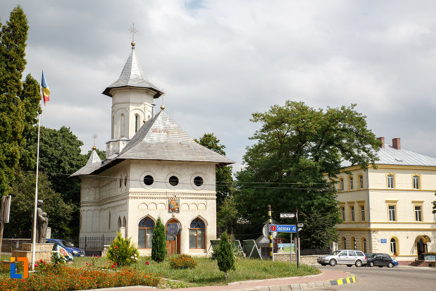 fotografie-cu-biserica-sf-ioan-botezatorul-din-siret-judetul-suceava.jpg