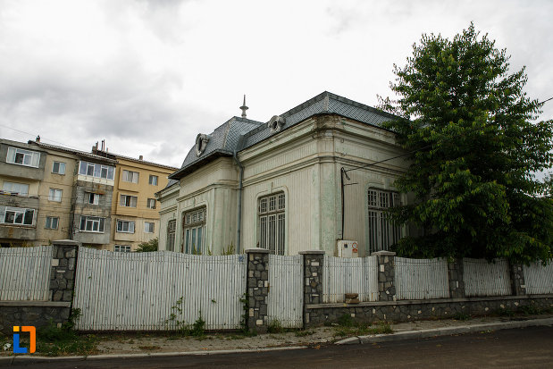 fotografie-cu-casa-nicolae-milea-din-panciu-judetul-vrancea.jpg